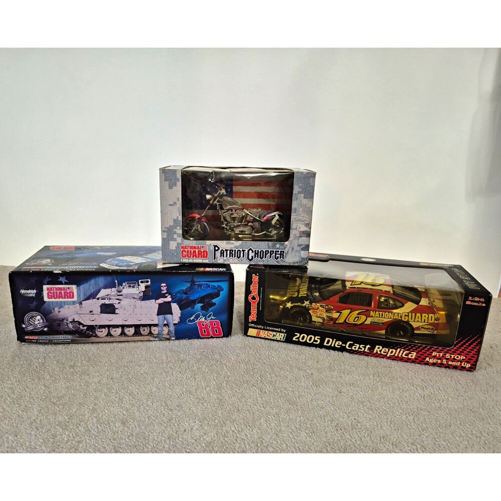 National Guard Team Caliber 2005 NASCAR #16 1:24 Diecast Car Pit Stop